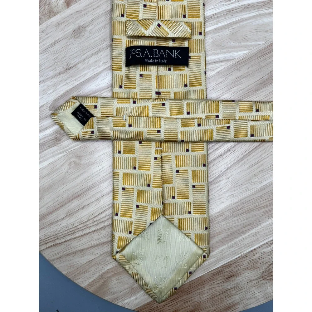 Jos A‎ Bank Signature Collection Tie Mens Silk Geometric Italy L:61